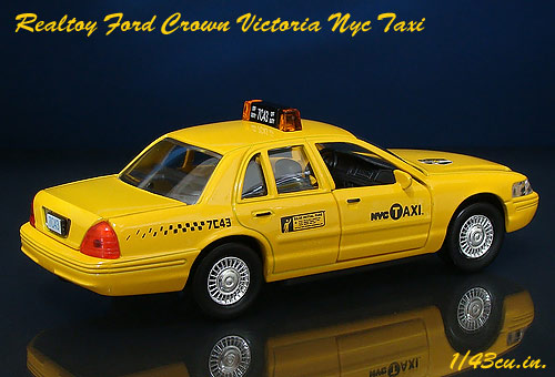 本当のオモチャ！？～REALTOY FORD CROWN VICTORIA NYC TAXI - 1/43cu.in.