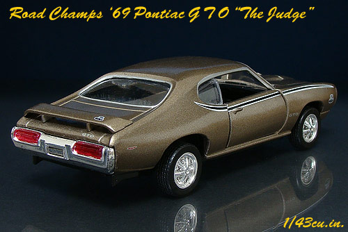 ミニカーの出来、良いか悪いか判定は？Road Champs '69 Pontiac GTO