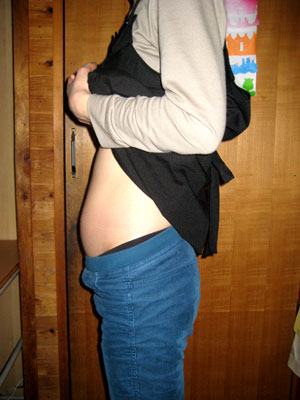 妊娠 三 ヶ月 お腹