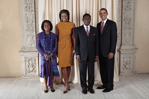 Teodoro_Obiang_Nguema_Mbasogo_with_Obamas.jpg